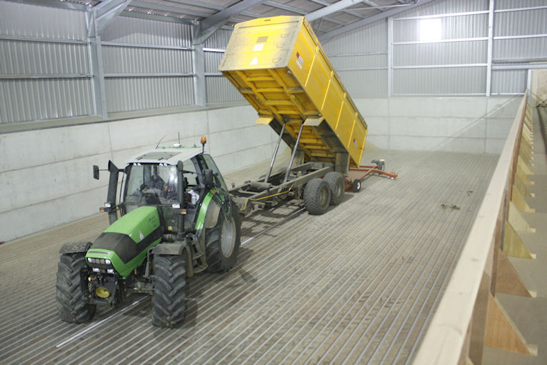 drive-over crop drying floor
